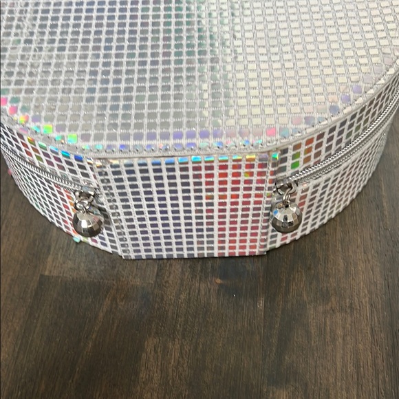 GIRLS DISCO BOW BOX - Picture 7 of 12